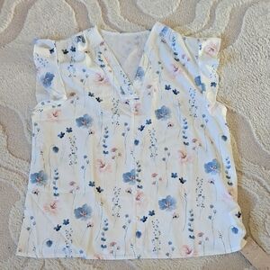 Women’s White Floral V-Neck Cap-Sleeve Top